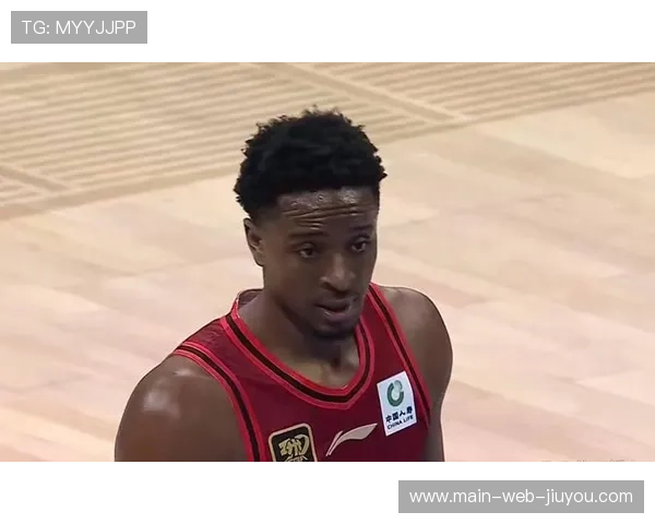 北京队紧逼防守显成效 单节仅让对手得9分成比赛转折点