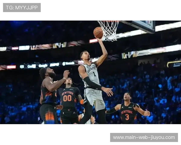 马刺三分出手占比下降 进攻效率反而提升